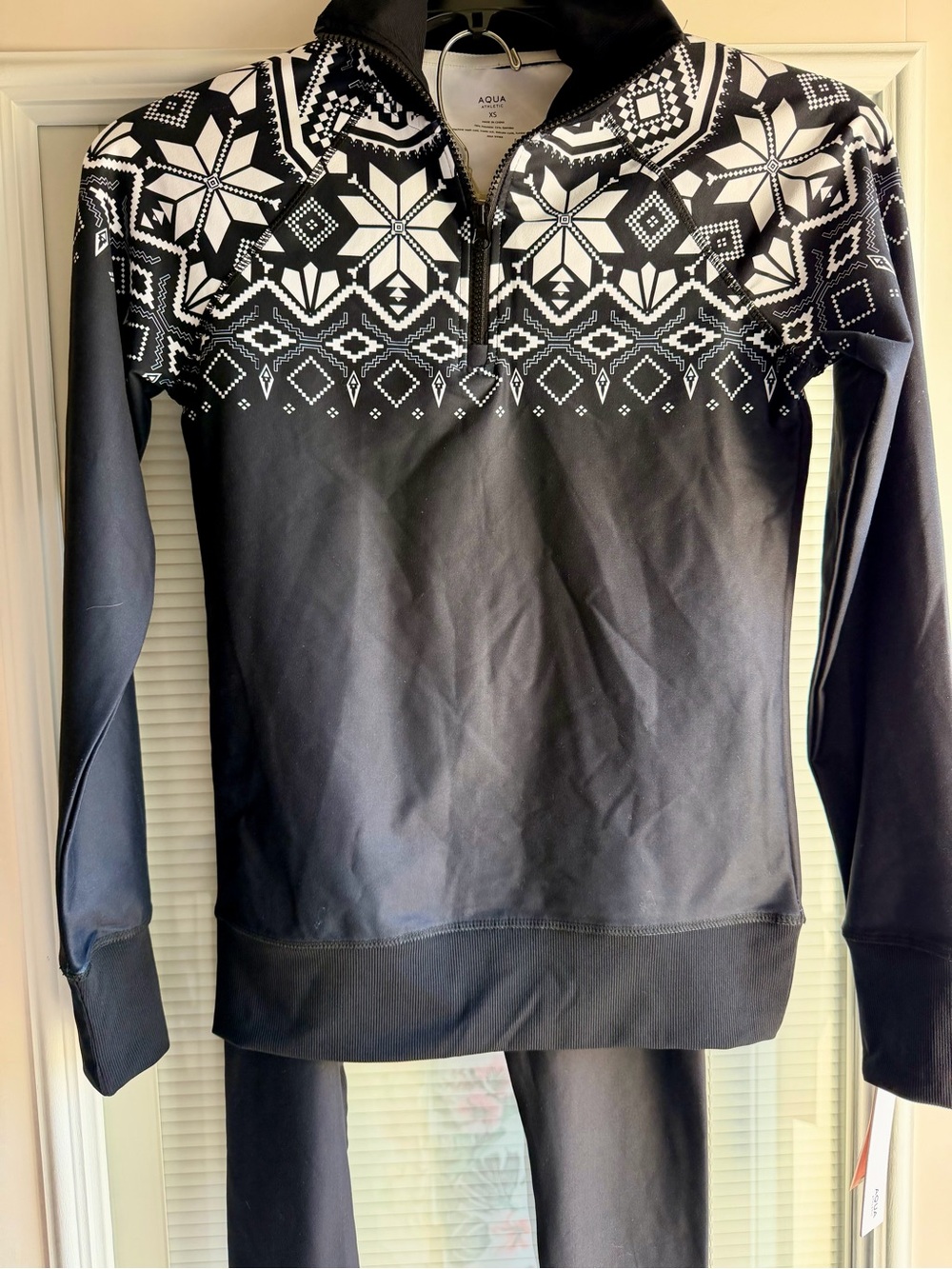 Aqua Women’s Black & White Nordic Quarter-Zip Sweater and Leggings